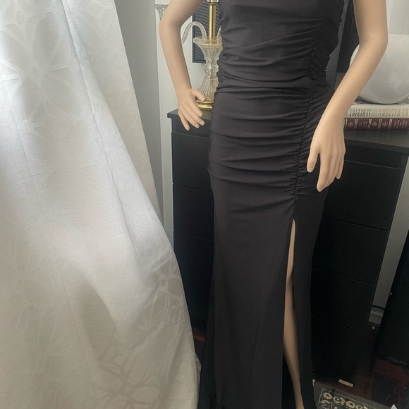 Lovely Day Dresses & Skirts - Lovely Day One Shoulder Black Dress